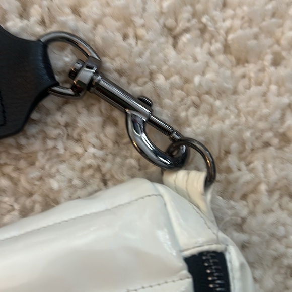 THINK ROYLN GIGI glossy white puffer crossbody - Picture 11 of 12